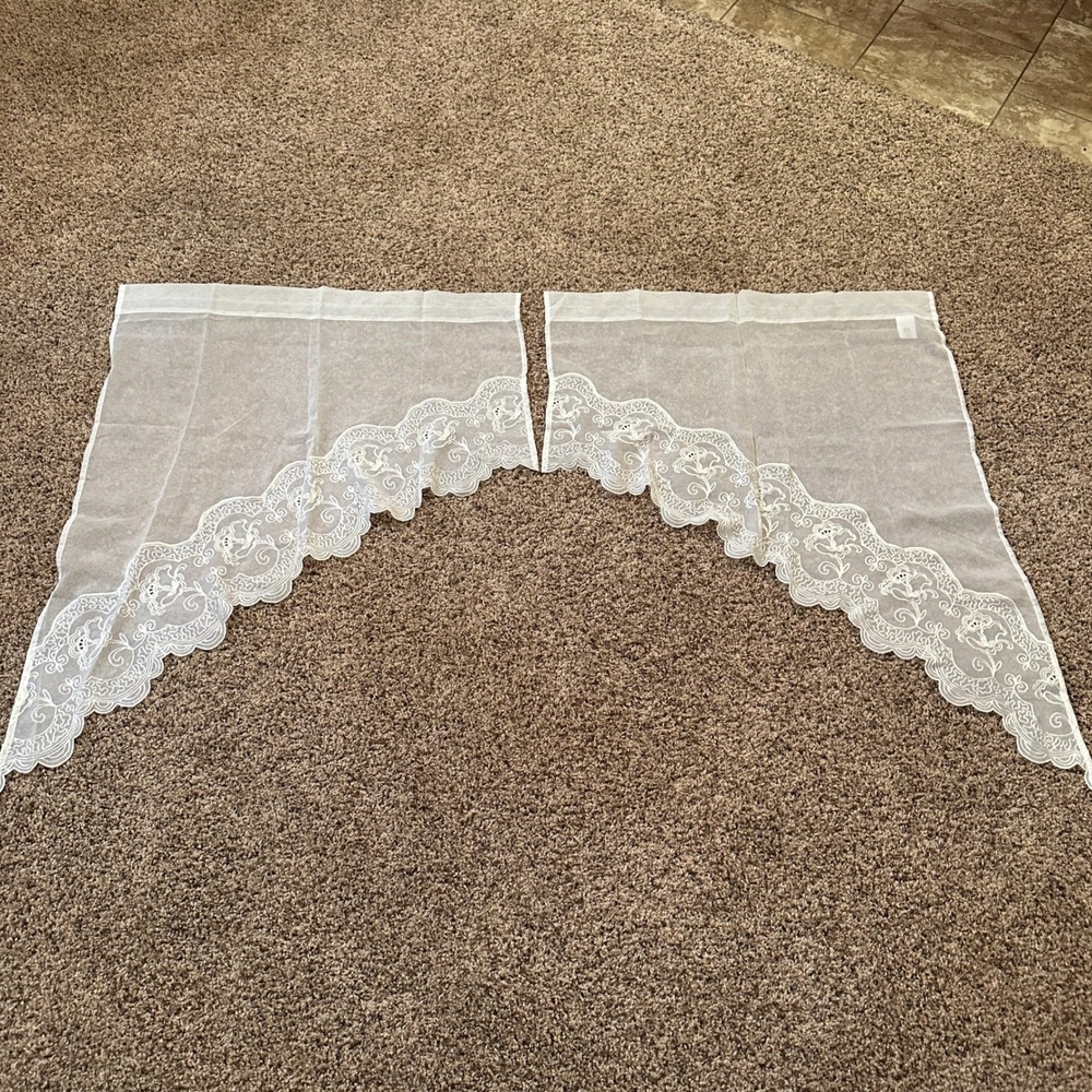 VTG Set JCPenney Home Sheer Floral Embroidered Swag Kitchen Curtain Pair 58x38‎